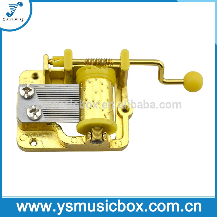 High quality Yunsheng Golden colour with custom music 18 Note Hand crank Music Box