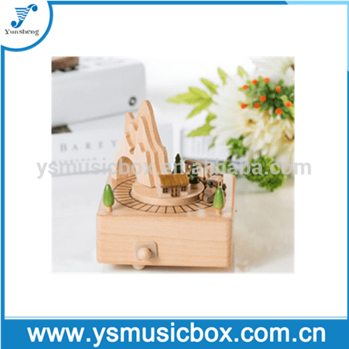 Good quality of train going around shape Wooden music box