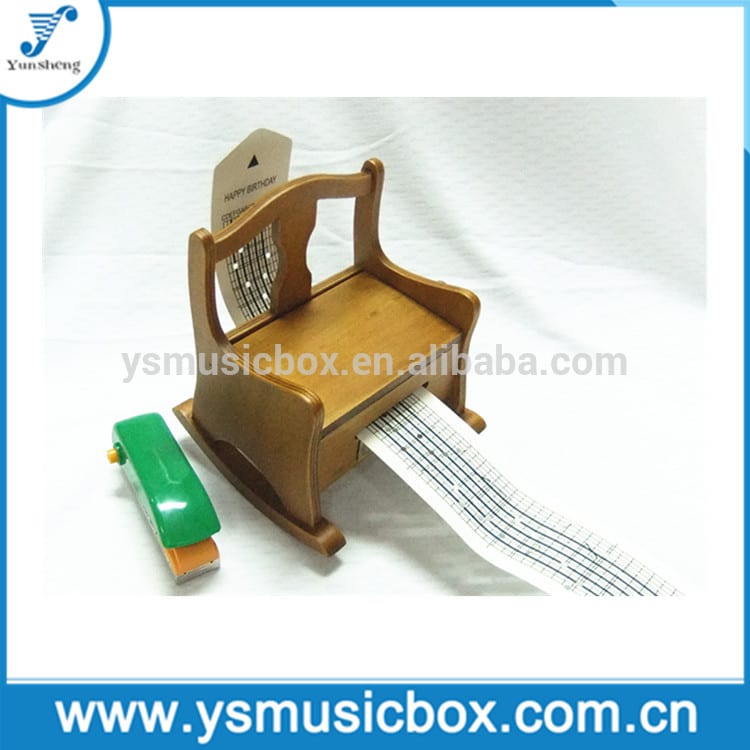 China Cheap price Polyresin Carousel Music Box -
 Wooden Musical Box Rocking Chair Shaped DIY Paper Strip hand crank music box – Yunsheng