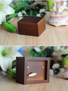 18 note golden custom wooden music box for girl birthday gift(YB4G/LP-40)
