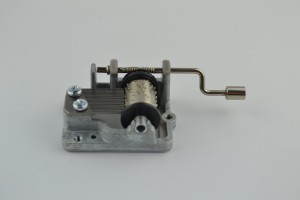 Yunsheng manufacturer Hand cranked Music box (YH2J)