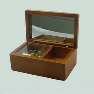 Simple wooden music box-YB4GM33